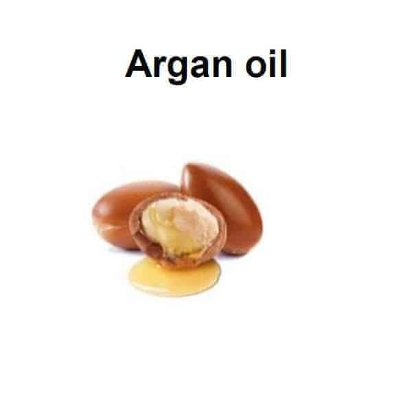 Argan Oil supplies the hair with important nutrients